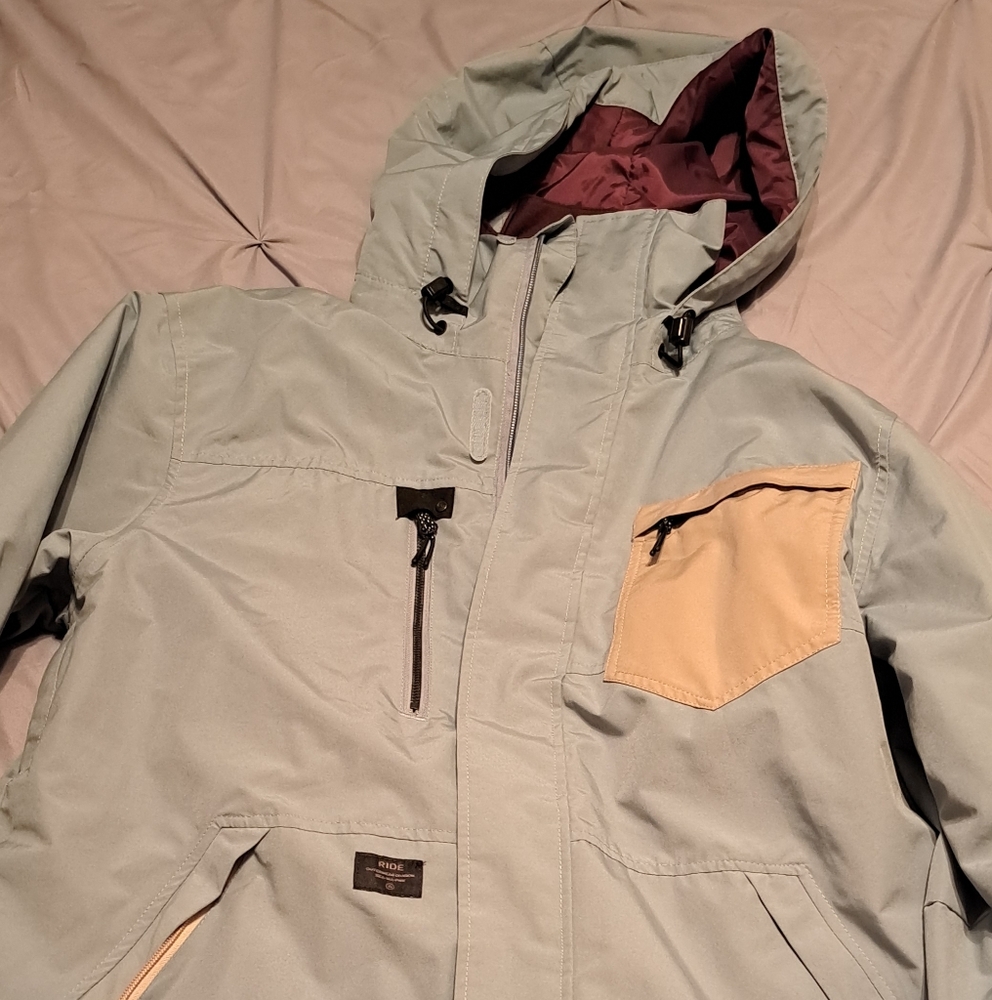 Mens medium ride snowboard ski jacket